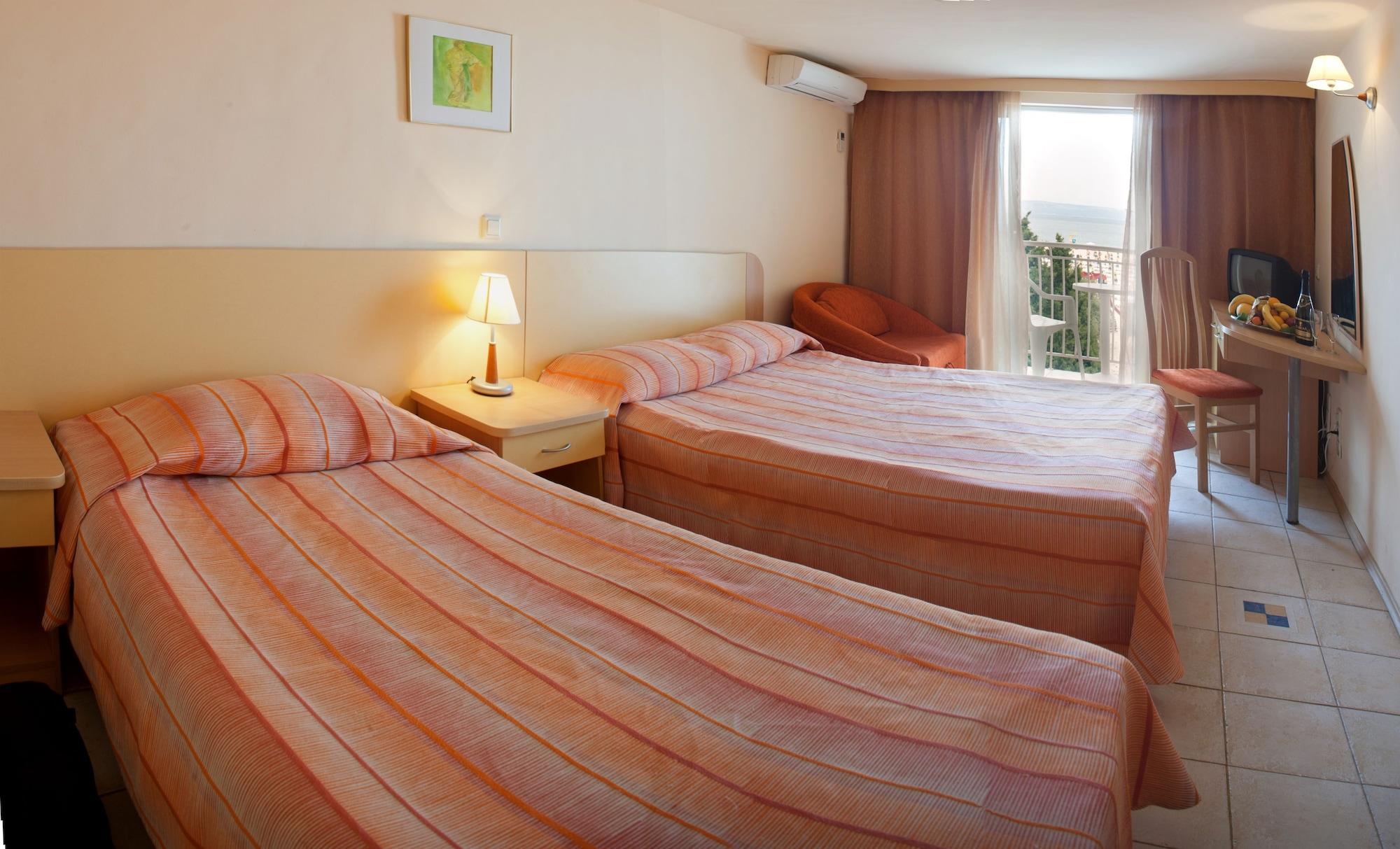 Kaliopa Hotel Albena Bagian luar foto