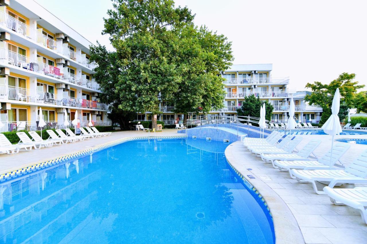 Kaliopa Hotel Albena Bagian luar foto