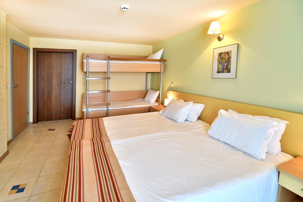 Kaliopa Hotel Albena Bagian luar foto