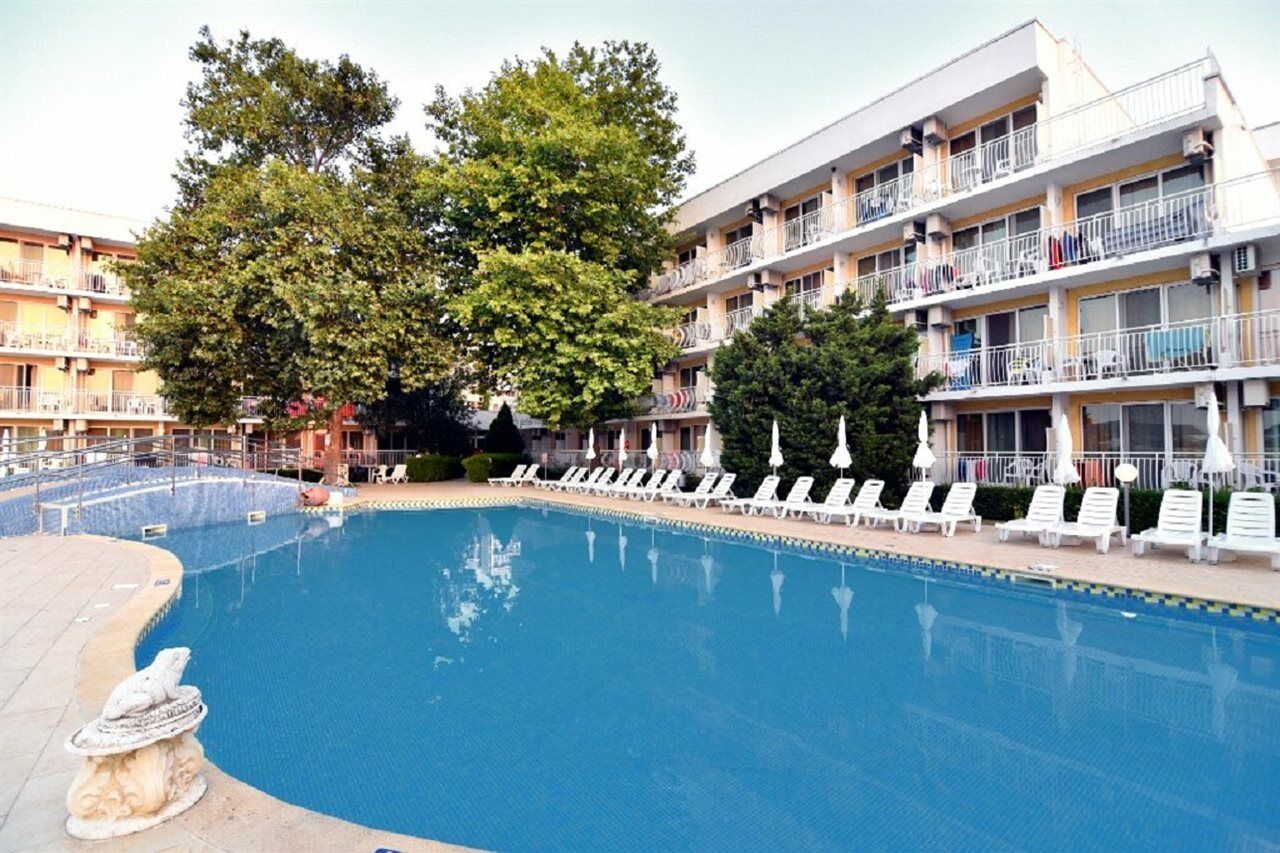 Kaliopa Hotel Albena Bagian luar foto