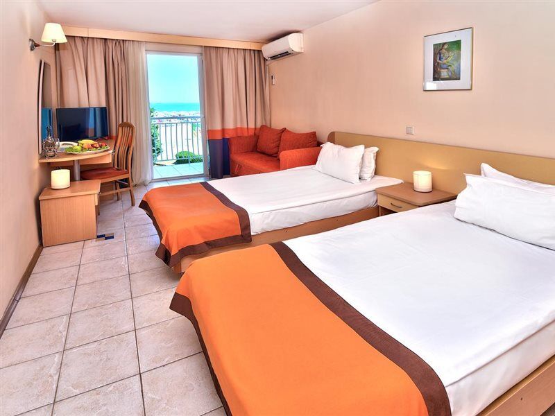 Kaliopa Hotel Albena Bagian luar foto