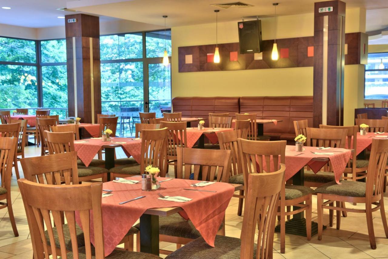 Kaliopa Hotel Albena Bagian luar foto